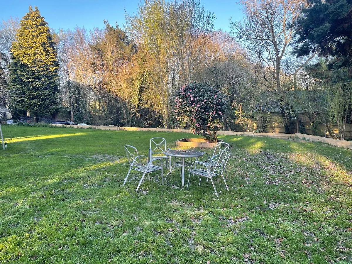 Da Vinci Guest House & Guest Parking, A Real Gem كرولي 4*,  المملكة المتحدة