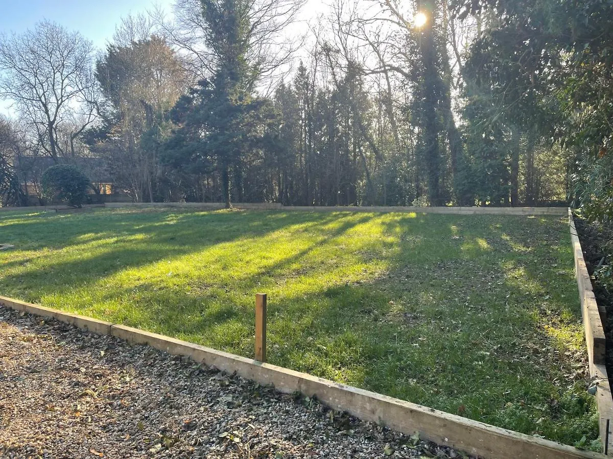 ****  Da Vinci Guest House & Guest Parking, A Real Gem Crawley  Royaume-Uni